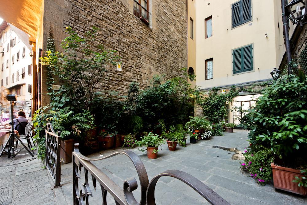 Ponte Vecchio Tower Lejlighed Firenze Eksteriør billede